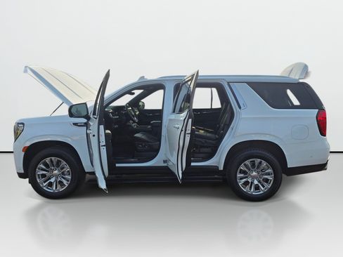 Used 2024 GMC Yukon Denali w/ Advanced Technology Package AWD/4WD image 11