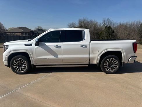 Used 2025 GMC Sierra 1500 Denali Ultimate AWD/4WD image 2
