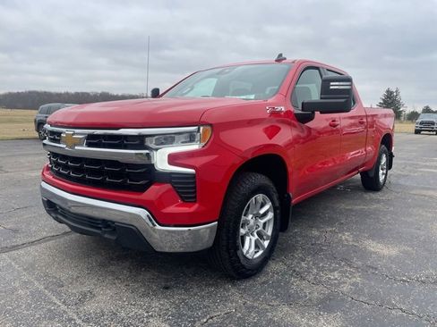 Used 2023 Chevrolet Silverado 1500 LT w/ Z71 Off-Road Package image 3