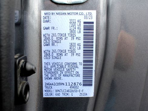 Used 2023 Nissan Titan SV w/ SV Utility Package image 40
