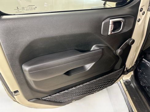 Used 2022 Jeep Wrangler Unlimited Sport image 15