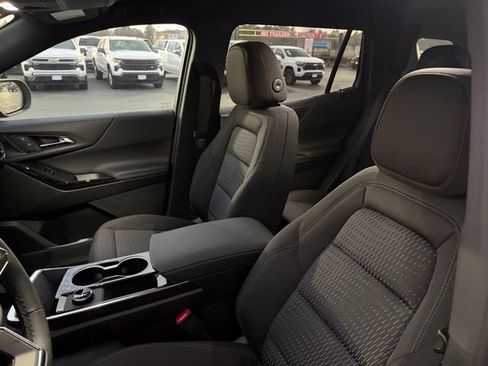 New 2026 Chevrolet Equinox LT image 8