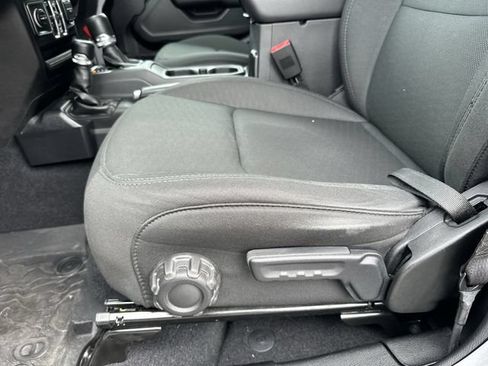 Used 2020 Jeep Wrangler Unlimited Sport S AWD/4WD image 13