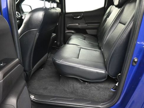 Used 2022 Toyota Tacoma TRD Off-Road w/ TRD Premium Off Road Package image 41