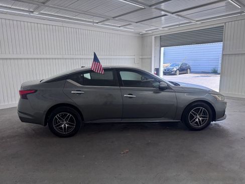 Used 2019 Nissan Altima 2.5 S image 4
