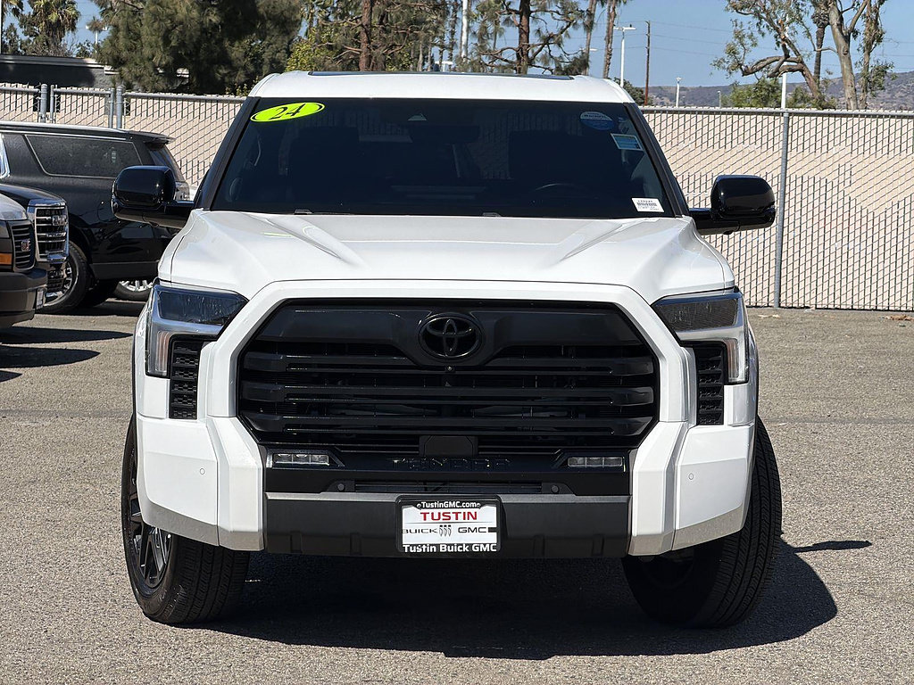 Used 2024 Toyota Tundra Limited AWD/4WD image 2