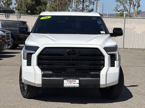 Used 2024 Toyota Tundra Limited AWD/4WD image 2
