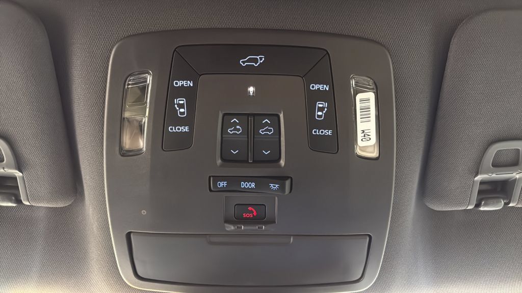 Used 2024 Toyota Sienna Limited AWD/4WD image 42