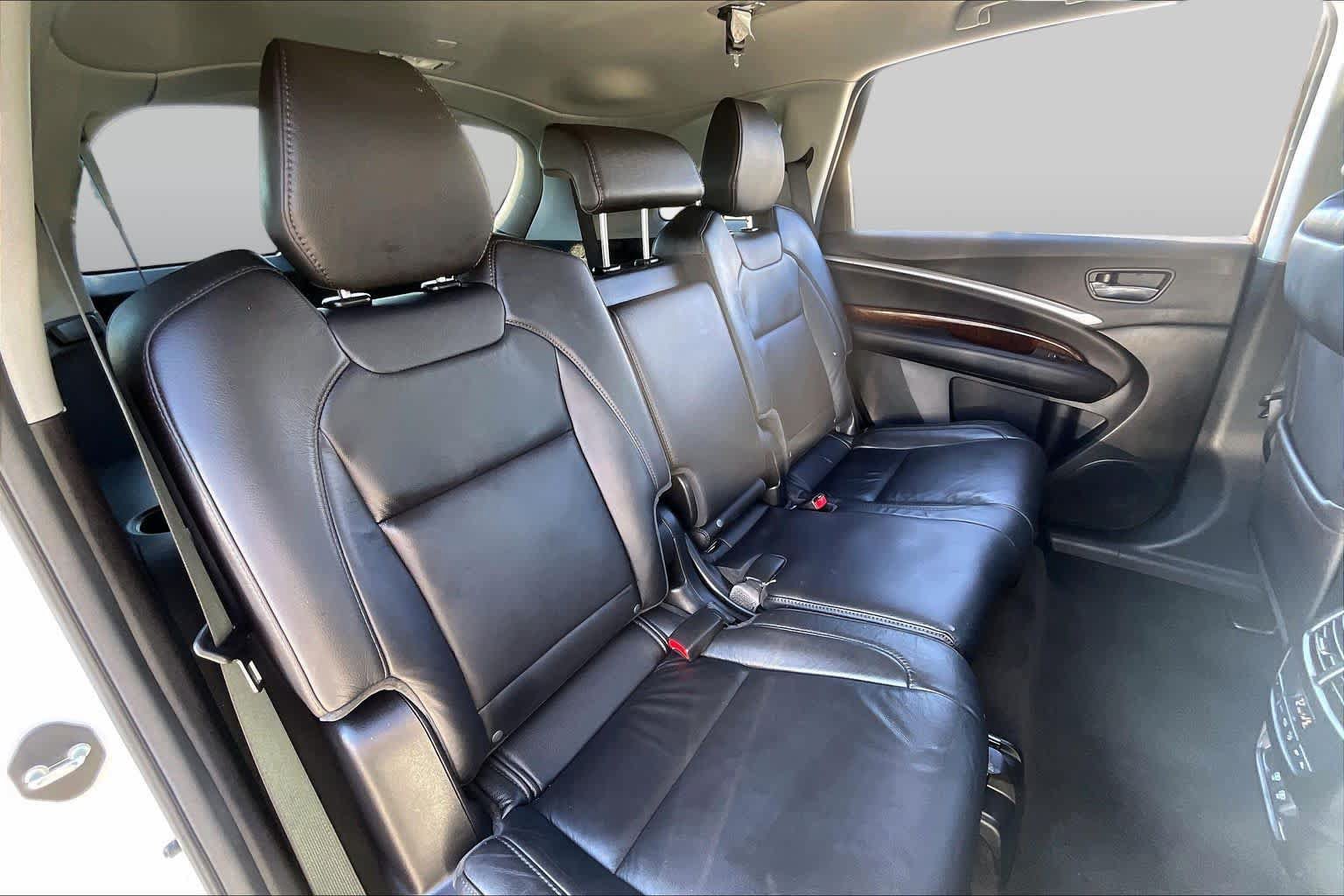 Used 2020 Acura MDX SH-AWD image 19