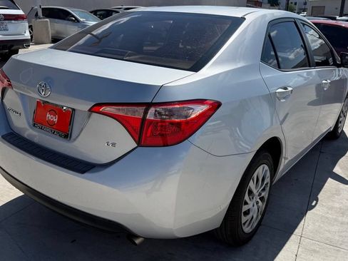 Used 2017 Toyota Corolla LE FWD image 9