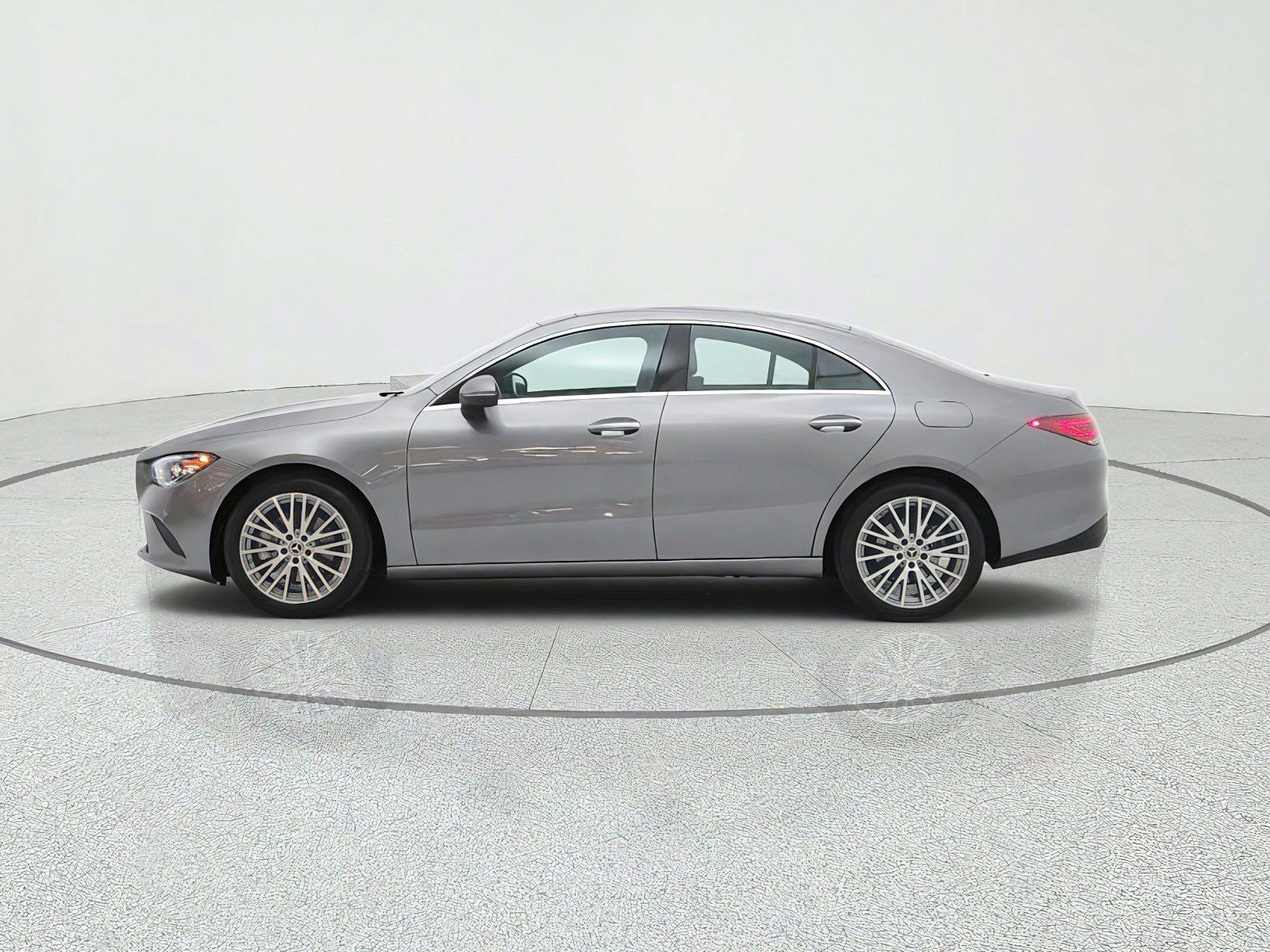 Used 2023 Mercedes-Benz CLA 250 image 8