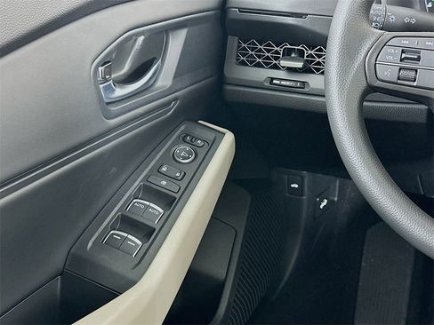 New 2025 Honda Accord SE image 18