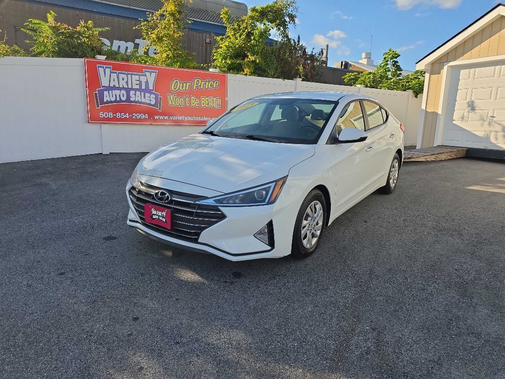 Used 2019 Hyundai Elantra SE FWD image 11