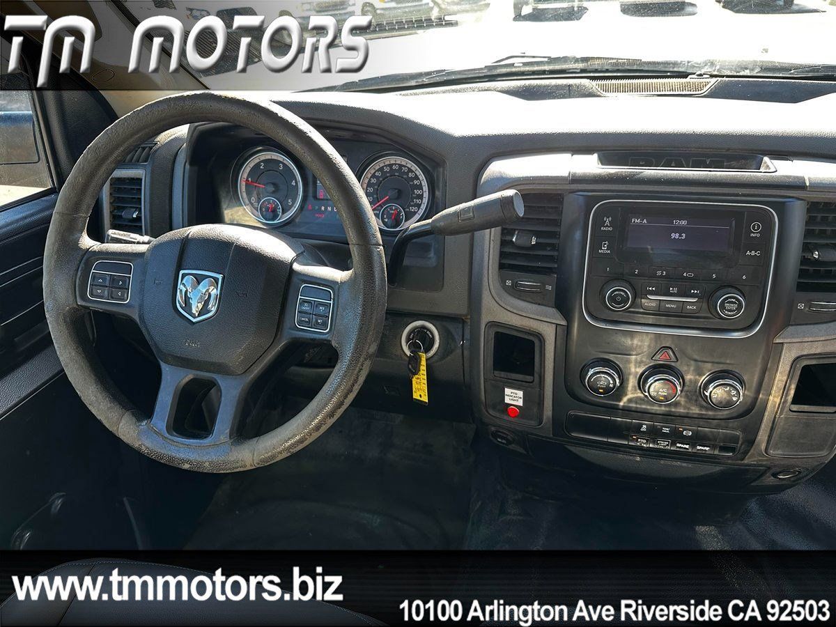 Used 2017 RAM 5500 Tradesman w/ Ambulance Prep Group RWD image 9