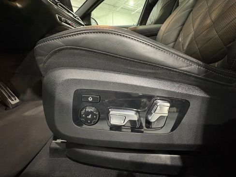 Used 2024 BMW X6 xDrive40i image 11