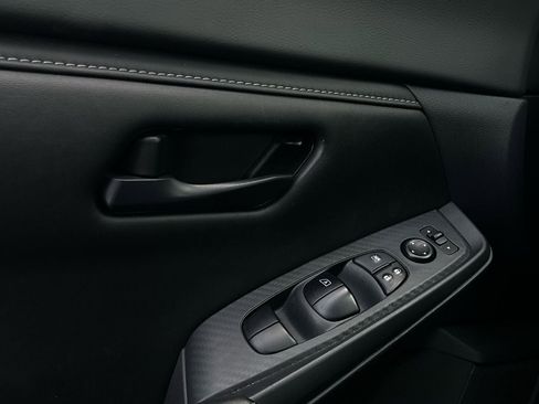 Used 2025 Nissan Sentra S image 19