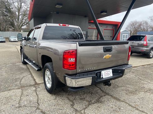 Used 2012 Chevrolet Silverado 1500 LT image 2