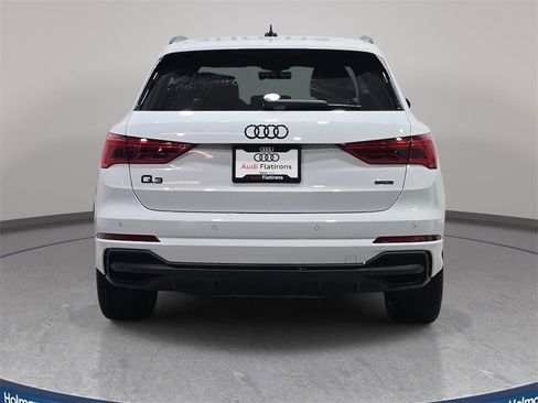 Certified 2025 Audi Q3 2.0T Premium Plus w/ Premium Plus Package image 7