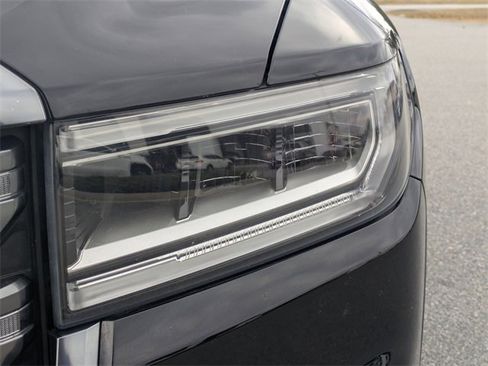 Used 2022 GMC Acadia AT4 w/ Technology Package image 11