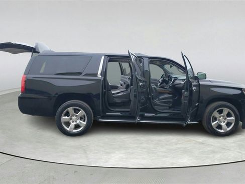 Used 2017 Chevrolet Suburban Premier image 14