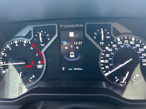Used 2023 Toyota Tundra SR5 w/ SR5 Premium Package AWD/4WD image 10