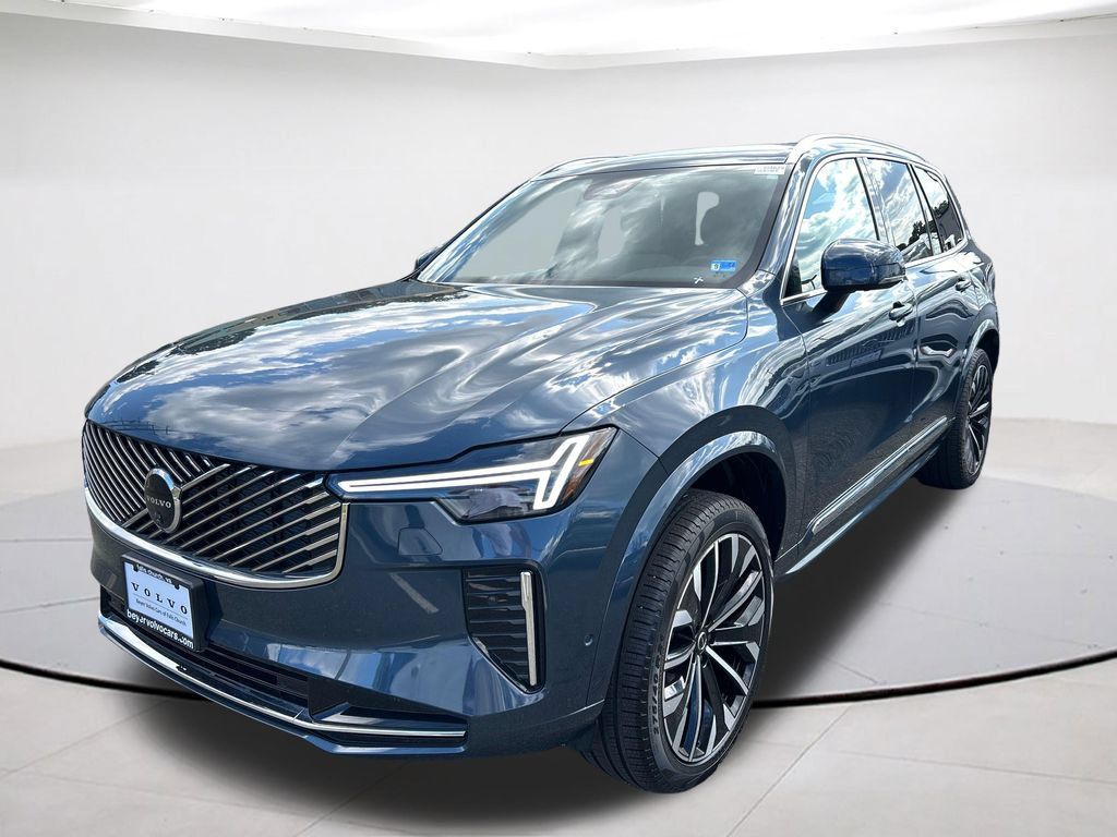 Certified 2026 Volvo XC90 B6 Plus AWD/4WD image 1