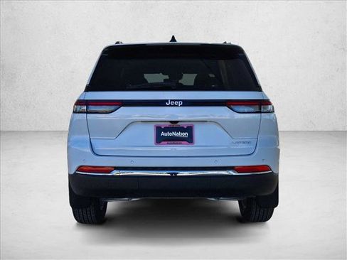 New 2025 Jeep Grand Cherokee Laredo X w/ Luxury Tech Group I image 8