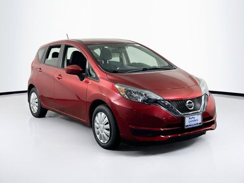 Used 2017 Nissan Versa Note SV image 3