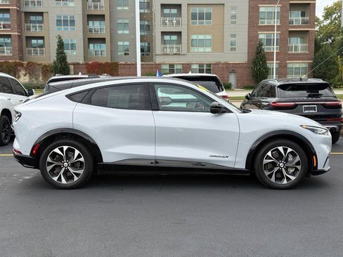 Certified 2022 Ford Mustang Mach-E Premium image 2