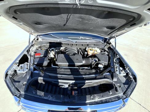 Used 2023 GMC Yukon SLT image 29