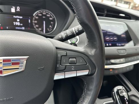 Used 2020 Cadillac XT4 Premium Luxury image 41
