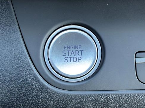 New 2026 Hyundai Elantra Limited FWD image 29