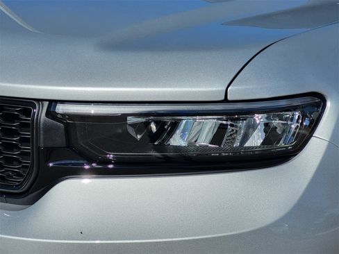 New 2025 Jeep Grand Cherokee L Limited image 5