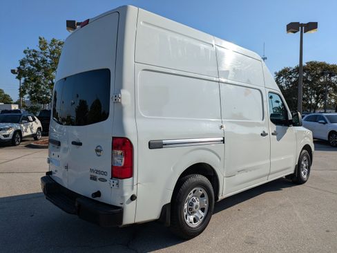 Used 2016 Nissan NV 2500 SV w/ Technology Package image 4