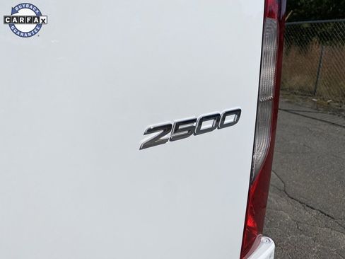 Used 2025 Mercedes-Benz Sprinter 2500 image 15