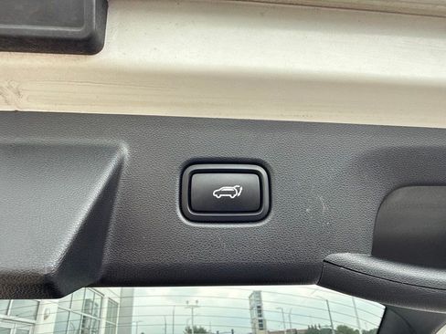 Used 2022 Hyundai Tucson Limited AWD/4WD image 7
