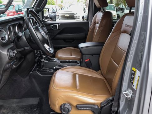 Used 2021 Jeep Wrangler Unlimited Sahara w/ Safety Group image 19