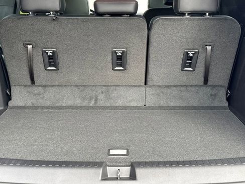 New 2026 Chevrolet Traverse Z71 w/ Enhanced Driving Package image 14