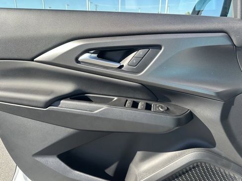 New 2026 Chevrolet Equinox EV LT w/ Comfort Package image 10