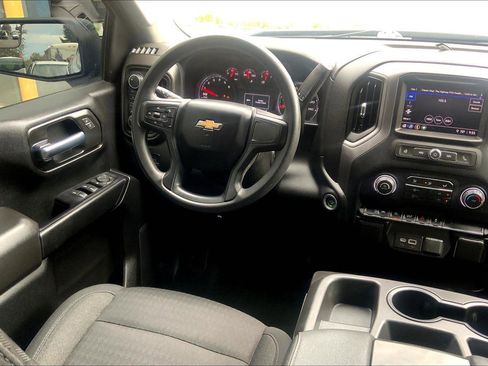 Used 2022 Chevrolet Silverado 1500 Custom image 5