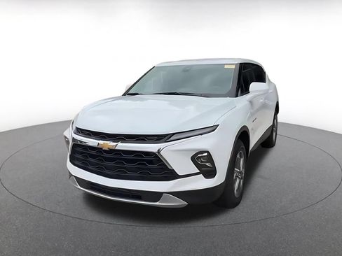 Used 2026 Chevrolet Blazer LT FWD image 7