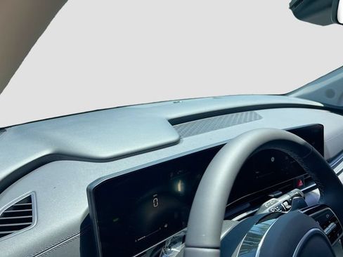 New 2026 Kia Carnival EX FWD image 9