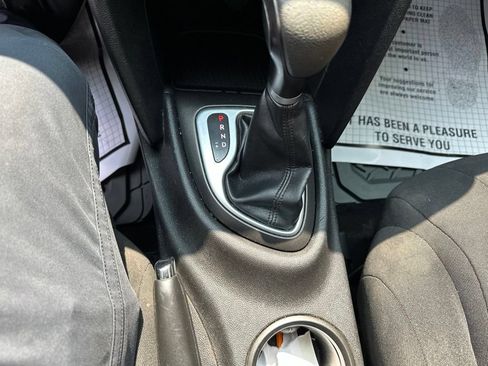 Used 2013 Dodge Dart Aero FWD image 17