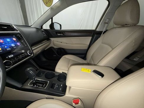 Used 2019 Subaru Outback 2.5i Limited AWD/4WD image 23
