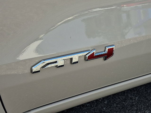 New 2026 GMC Canyon AT4 w/ Technology Plus Package AWD/4WD image 19