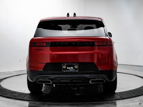 Used 2024 Land Rover Range Rover Sport SE image 10