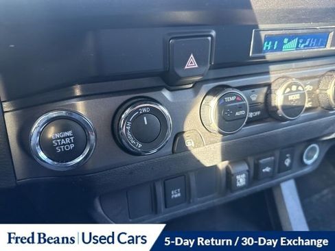 Used 2023 Toyota Tacoma TRD Off-Road image 17