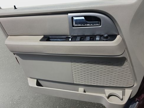 Used 2012 Ford Expedition Limited AWD/4WD image 26