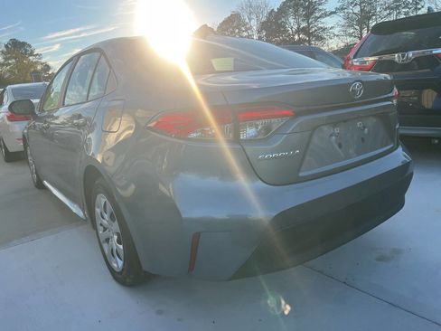 Used 2023 Toyota Corolla LE image 6