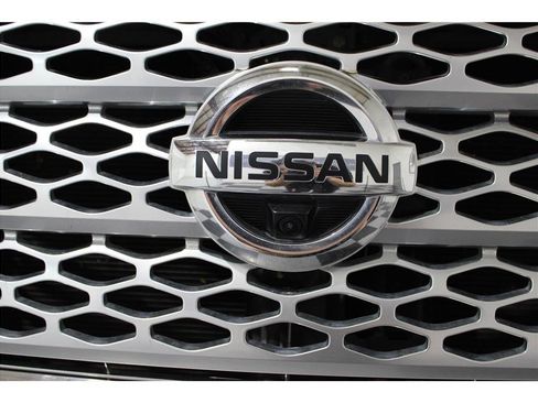 Used 2019 Nissan Titan Platinum Reserve w/ Platinum Utility Package image 9